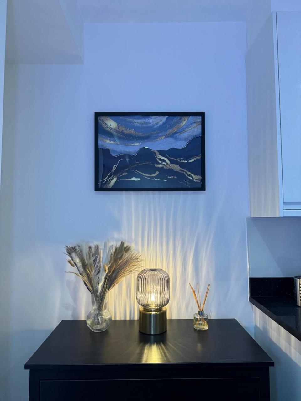 Luxury 2 Bedroom Apartment In Central Croydon With Free Parking 외부 사진